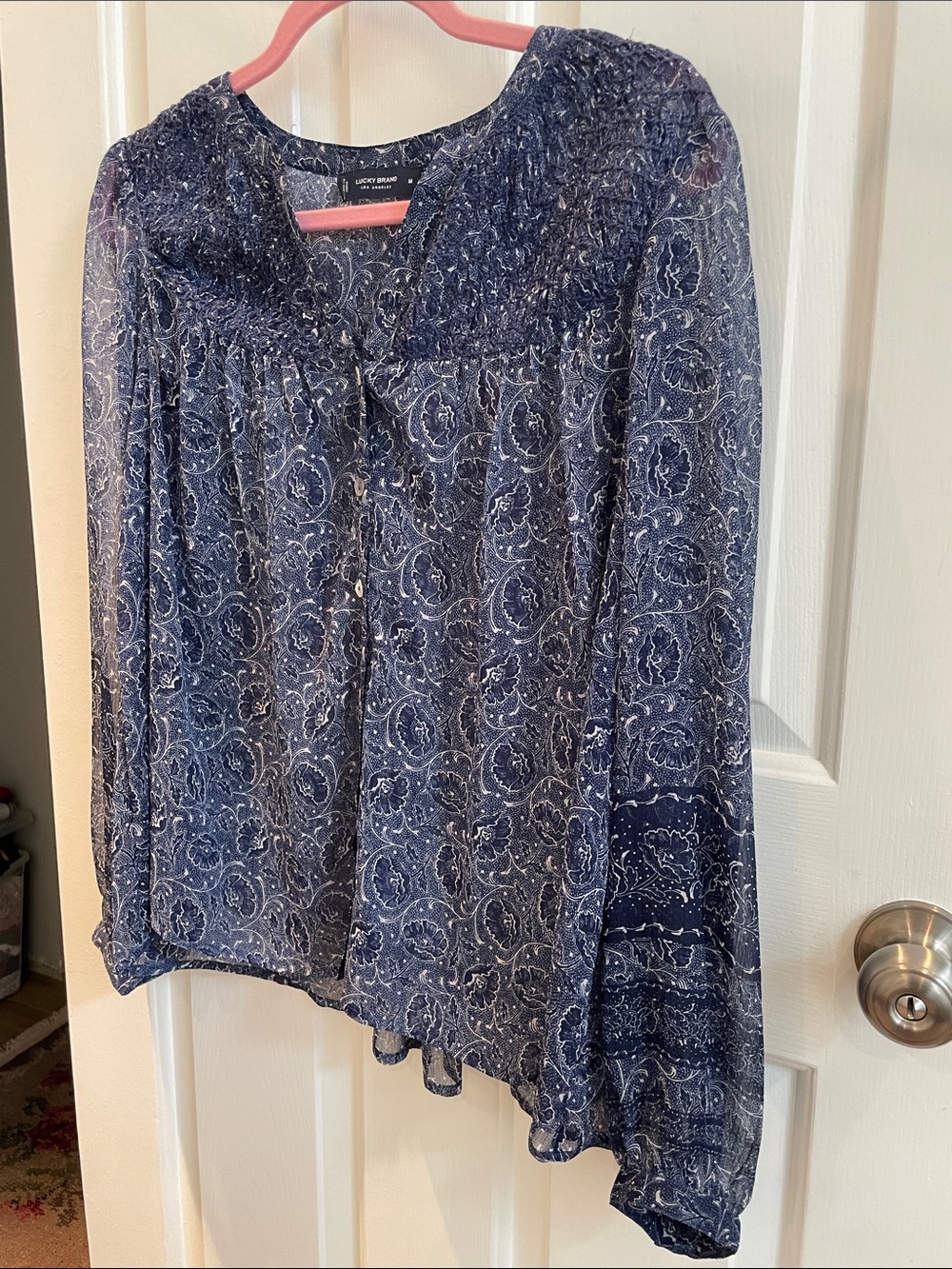 Lucky Brand Soft Sheer Paisley Button-Down Blouse in Navy & White Size M